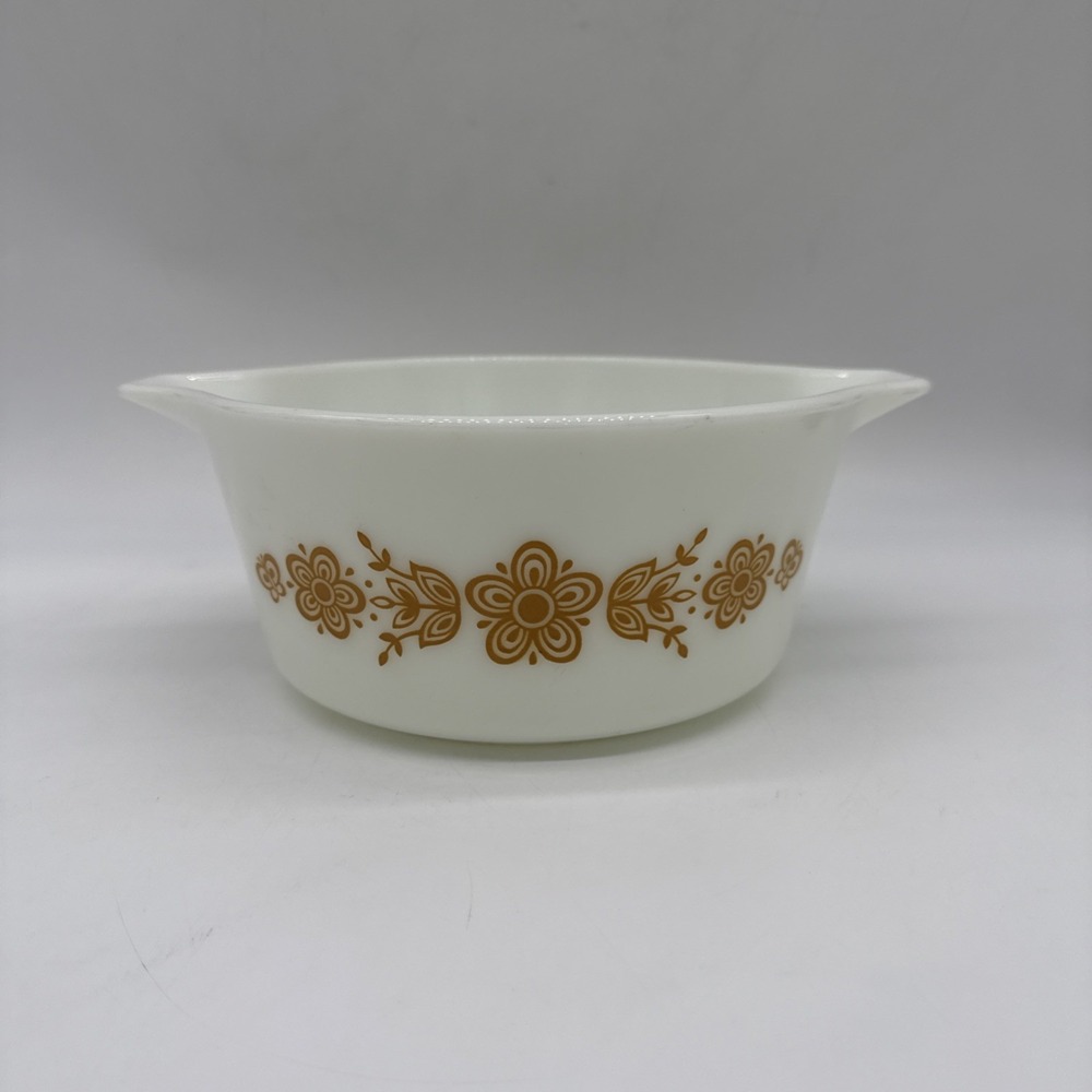 Vintage Pyrex Casserole Dish 1 1/2 Quart - 474-B - Butterfly Gold - No Lid